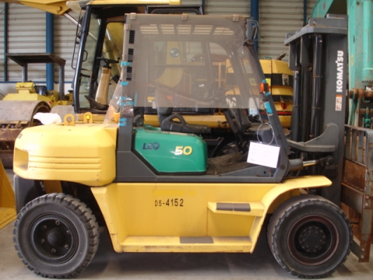 ขายฟอร์คลิฟต์ KOMATSU FG50-7 ขนาด 5 ตัน   นำเข้าจากญี่ปุ่น ไม่เคยใช้งานในไทยแน่นอนค่ะ สภาพดี แบตดี สนใจติดต่อเจี๊ยบได้ค่ะ โทร 087-3310254 ค่ะ