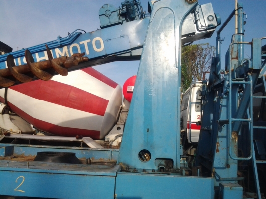 ขาย รถหกล้อ ติดตั้งเครนเจาะดิน