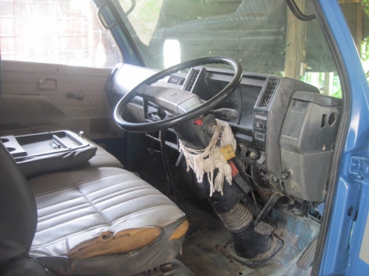 ขาย ISUZU NKR 110 ( ไม่มีเล่มทะเบียน )