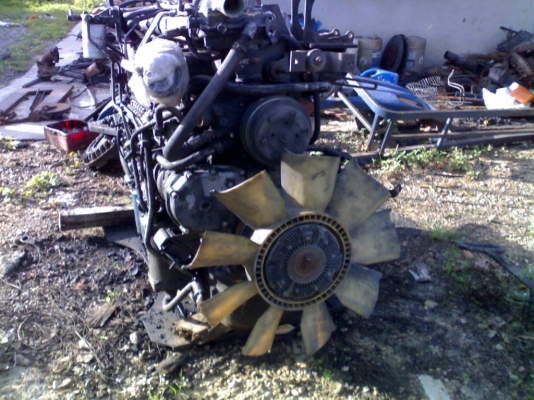 ขายเครื่อง ดาบ 270 6สูบ 53000 สอบถาม โทร 0860748399