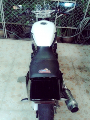 คุ้มโคตรๆ โอกาสทองมีไม่บ่อยครับ รีบๆนะครับ สภาพดีพร้อมใชังาน หาราคานี้ไม่มีแล้ว  ขายในราคา65,500ครับ xjr 400 ปี97 อินวอย สรรพสามิตรแท้  ขับกลับบ้านได้เลยคั