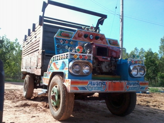 ขายรถอีแต๋น/รถบ้าน ใช้งานปกติจ้า พร้อมเครื่อง เพิ่งทำสีใหม่ เพิ่งเดินไฟใหม่ทั้งคัน คอกเดิม