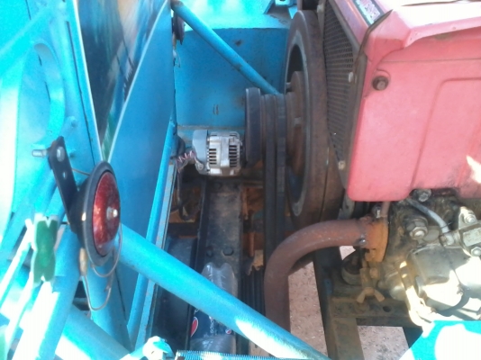 ขายรถอีแต๋น/รถบ้าน ใช้งานปกติจ้า พร้อมเครื่อง เพิ่งทำสีใหม่ เพิ่งเดินไฟใหม่ทั้งคัน คอกเดิม