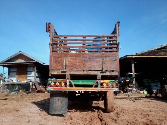 ขายรถอีแต๋น/รถบ้าน ใช้งานปกติจ้า พร้อมเครื่อง เพิ่งทำสีใหม่ เพิ่งเดินไฟใหม่ทั้งคัน คอกเดิม