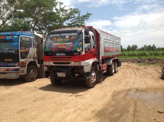 ISUZU DECA 270 URO2 49 MAXLOAD เครื่องดำ