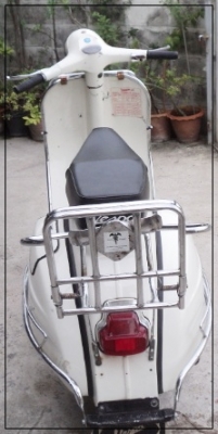 VESPA สปี๊นหัวกลมคอเล็ก อิตาลีแท้ๆครับ 37000 บาท