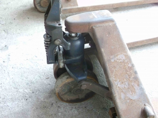 ขายเหมา แฮนด์ลิฟท์ 4 ตัว พี่ชวลิต จองแล้ว ขายเหมา แฮนด์ลิฟท์ 4 ตัว พี่ชวลิต จองแล้ว