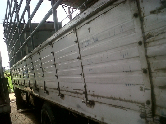 ขายด่วน อีชุชุ เด้ก้า 200 แรง  ยาว 7.20  เมตร  ยาง 9.00  พร้อมใช้