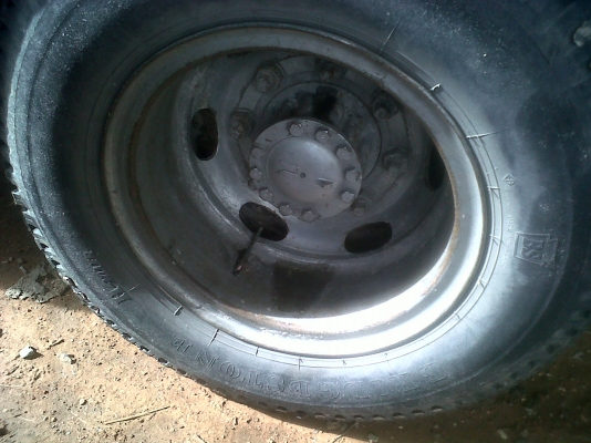 ขายด่วน อีชุชุ เด้ก้า 200 แรง  ยาว 7.20  เมตร  ยาง 9.00  พร้อมใช้