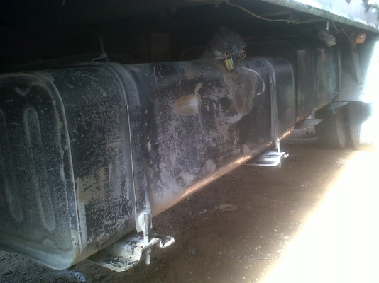 ขายด่วน อีชุชุ เด้ก้า 200 แรง  ยาว 7.20  เมตร  ยาง 9.00  พร้อมใช้