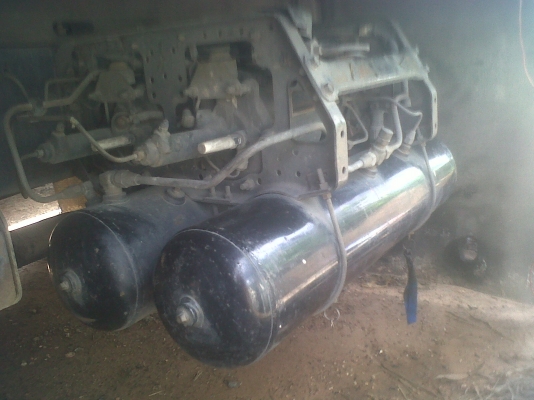 ขายด่วน อีชุชุ เด้ก้า 200 แรง  ยาว 7.20  เมตร  ยาง 9.00  พร้อมใช้