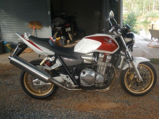 ขายแล้ว CB1300 ปี 2004 ทะเบียนแท้ สมอ.(ปรับราคา)