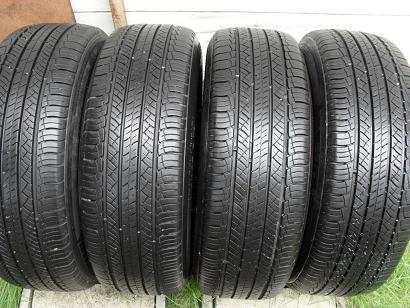 ขายยาง MICHELIN LATITUDE ปี1512(3เส้น) ปี4811(1เส้น) 215/65/16 ราคา 4,800 ดูของแถวปากเกร็ด สนใจติดต่อ 090-676-4651 เบียร์ครับ