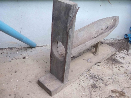 เครื่องหั่นใบยาสูบ เก่าเก็บ ไม้สัก