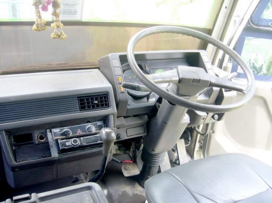 รถตู้บรรทุก 6 ล้อ ตู้ 10บาน 7.2เมตร MITSU FUSO FK457 6D16 Turbo