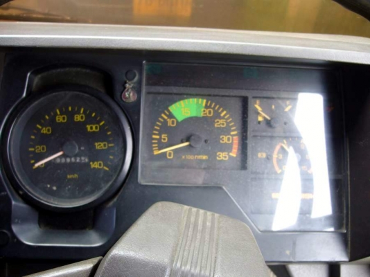 รถตู้บรรทุก 6 ล้อ ตู้ 10บาน 7.2เมตร MITSU FUSO FK457 6D16 Turbo