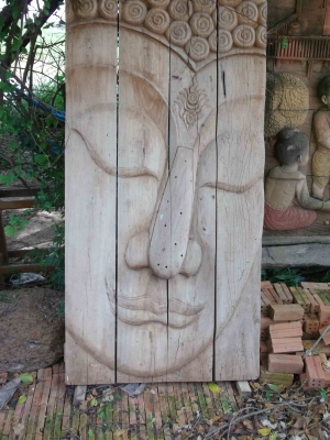 ไม้โพธิแกะสลัก ไม่ไฟ่ซะที ให้ฟรีซะเลย เบื่อแล้ว มาก่อนเอาไปก่อน