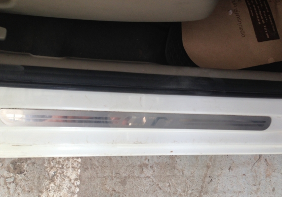 HONDA CITY VTEC 1.5 MT ปี 2011 รถบ้านสีบางเดิมๆทั้งคัน เจ้าของใช้งานน้อยใช้งานรักษา วิ่งได้ 50,344 กม.สวยจัดทั้งคัน เครื่องแห้งแรงดี ภายในเก๋งสวยหรู CD เบาะหนัง พ.เพาเวอร์ ก.ไฟฟ้า ช่วงล่างยางสภาพดี 80\% พร้อมใช้งานได้เลย เอกสารทะเบียนภาษีครบพร้อมโอน ราคาต่