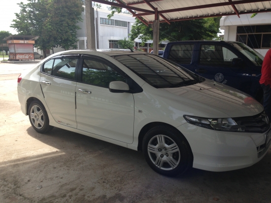 HONDA CITY VTEC 1.5 MT ปี 2011 รถบ้านสีบางเดิมๆทั้งคัน เจ้าของใช้งานน้อยใช้งานรักษา วิ่งได้ 50,344 กม.สวยจัดทั้งคัน เครื่องแห้งแรงดี ภายในเก๋งสวยหรู CD เบาะหนัง พ.เพาเวอร์ ก.ไฟฟ้า ช่วงล่างยางสภาพดี 80\% พร้อมใช้งานได้เลย เอกสารทะเบียนภาษีครบพร้อมโอน ราคาต่