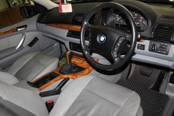 ขายรถ BMW X5 3.0 ขายรถ BMW X5 3.0