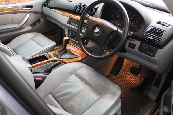 ขายรถ BMW X5 3.0 ขายรถ BMW X5 3.0