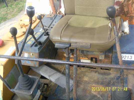 รถแม็คโครโคมัสสุPC20-5เก่านอกพร้อมใช้มีเอกสารนำเข้าโทร0816426706