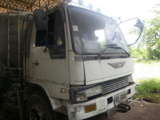 รถบรรทุก 10ล้อ Hino 725