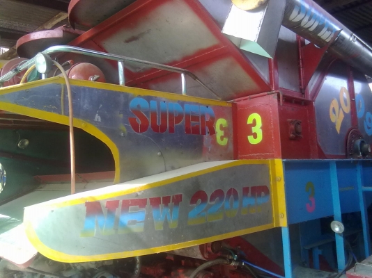 ขายรถเกี่ยวข้าวอุ้ม+รองกระสอบ 2.5ตัน