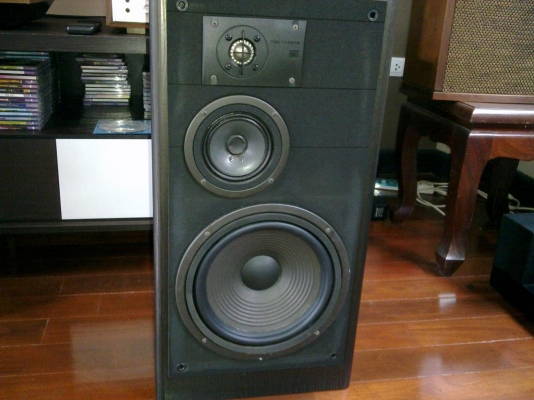 ขายลำโพง JBL รุ่น LX55