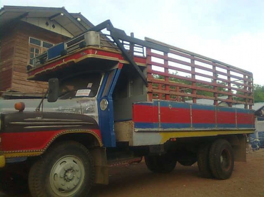 ขายหกล้อหน้ายาว เครื่อง165ม้า สโลว์อินเตอร์ เบรคทิฟฟี่ ช่วงล่างโบ้200