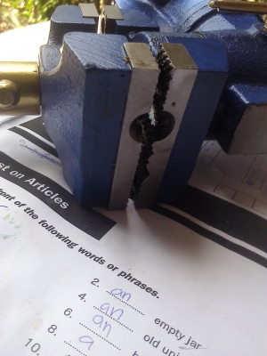 ปากากาจับชิ้นงานของ USA .ปากหมุนได้สองด้านขนาด3 นิ้วและ2นิ้ว แข็งแรงหมุนได้ทุกจุดปรับเปลี่ยนองศาง่าย ปากากาจับชิ้นงานของ USA .ปากหมุนได้สองด้านขนาด3 นิ้วและ2นิ้ว แข็งแรงหมุนได้ทุกจุดปรับเปลี่ยนองศาง่าย