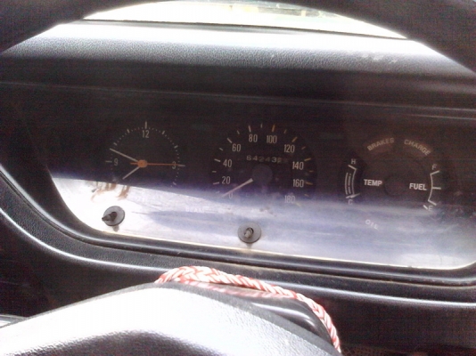 ขายรถเก๋งโบราณ Izusu Gemini 2523