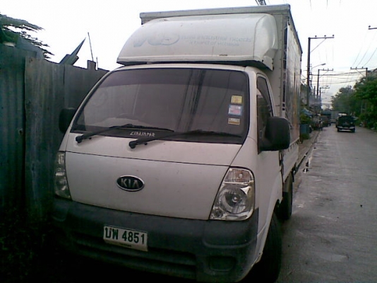 ขาย4ล้อเกียร์บรรทุก2700เป็นตู้แห้ง แอร์เย็นฉ่ำ พวงมาลัยพาวเวอร์ เครื่องวางใหม่เอี่ยม อีซูซุ4JG2ดีเซล100แรงม้า สภาพดี