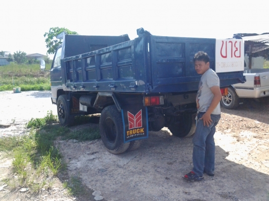 รถอีซูซุ