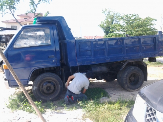 รถอีซูซุ