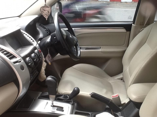 Pajero Sport วิ่ง 38,905 กม. 3.2 TDi 4WD TOP สภาพป้ายแดง ไม่เคยทำสี Pajero Sport วิ่ง 38,905 กม. 3.2 TDi 4WD TOP สภาพป้ายแดง ไม่เคยทำสี