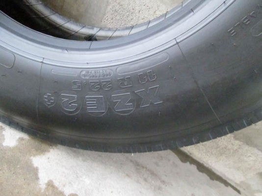 ขายยางใหม่ปี 2013 ครับ มิชลิน 11r 22.5 (4เส้น)