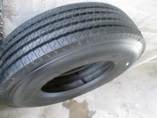 ขายยางใหม่ปี 2013 ครับ มิชลิน 11r 22.5 (4เส้น)