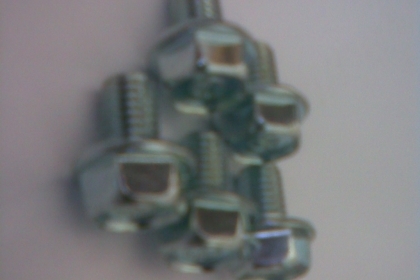 น็อต 12 mm ขายเป็นกิโลขนาด  12 _mm ครับ สภาพใหม่เนื้อเหล็กดี  ตีเหมามาครับ  ขายกิโลกรัมละ  100  บาท  1 กิโลมีประมาณ  120  ตัว ตามท้องตลาด ขายย่อยกันตัวละ 4  บาทครับ   มีอยู่ประมาณ 200  กิโลครับ ราคานี้คุมครับ