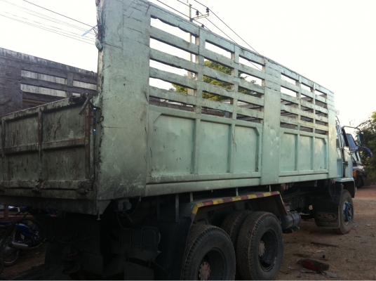 Isuzu. ร้อคกี้ 240หัวขาว เปลี่ยนเครื่องเป็น HINo-H -o6-Cเทอรโบร์