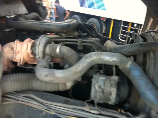 Isuzu. ร้อคกี้ 240หัวขาว เปลี่ยนเครื่องเป็น HINo-H -o6-Cเทอรโบร์