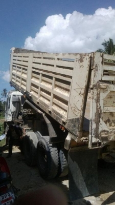 รถอิซูซุ 10 ล้อดั้ม 270 แรงม้า ปี 39  สนใจติดต่อ 081 - 6079515