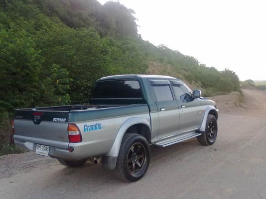 ขาย 4ประตู 4x4 โฟวิลขับเคลื่อน4ล้อ ตัวท็อป แอร์แบล็ค ABS พร้อมใช้