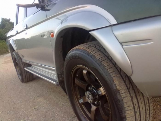 ขาย 4ประตู 4x4 โฟวิลขับเคลื่อน4ล้อ ตัวท็อป แอร์แบล็ค ABS พร้อมใช้