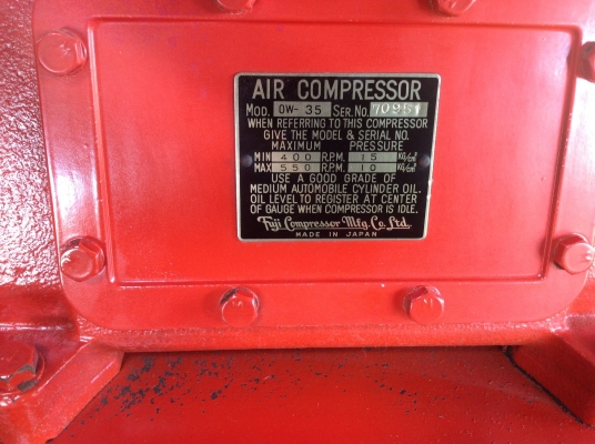 ขายเครื่องปั้มลมเก่าญี่ปุ่นยี่ห้อ EARTH FUJI ขนาด 5 แรง 4 สูบทูสเตด รุ่นใหม่ถัง260 ลิตร ไฟ 380 V สภาพสวยมากๆพร้อมใช้งาน ขายเครื่องปั้มลมเก่าญี่ปุ่นยี่ห้อ EARTH FUJI ขนาด 5 แรง 4 สูบทูสเตด รุ่นใหม่ถัง260 ลิตร ไฟ 380 V สภาพสวยมากๆพร้อมใช้งาน