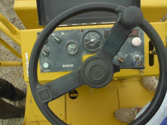 ขายรถบดซาไกร4ตันเก่านอกยี่ปุ่นใช้งานในไทย4เดือนราคาถูกมีเอกสารทำทะเบียน