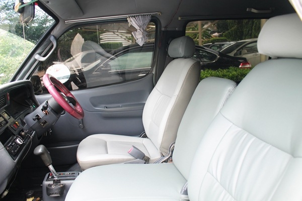 ขายรถตู้ Commuter เครื่อง 2JZ หลังคาสูง ช่วงยาว