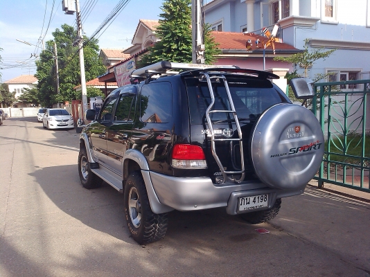 ขายtoyota sportrider3.0 turbo+inter แต่งมาเต็มแล้วยังไม่เคยลุย