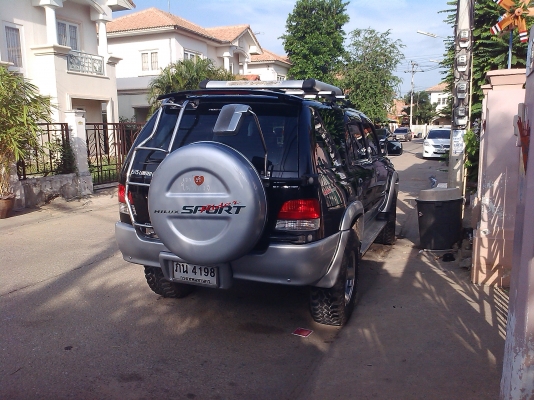 ขายtoyota sportrider3.0 turbo+inter แต่งมาเต็มแล้วยังไม่เคยลุย