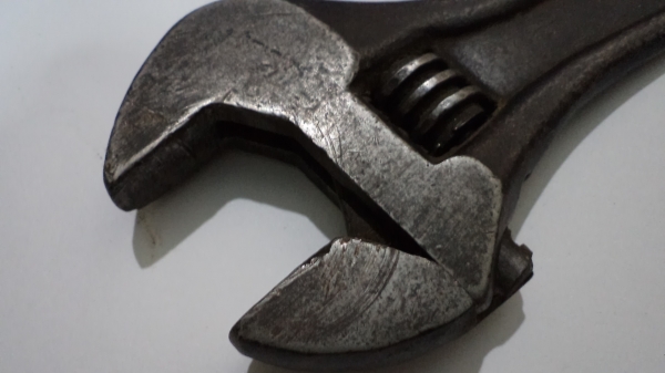 ประแจเลื่อน10"